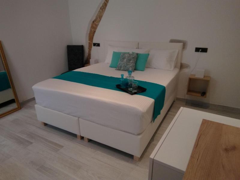 Antica Canea Luxury Rooms Chania  Ngoại thất bức ảnh